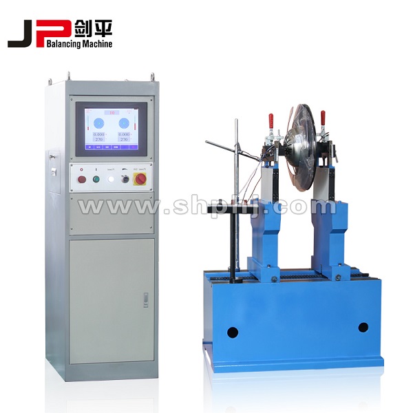 吊扇燈平衡機